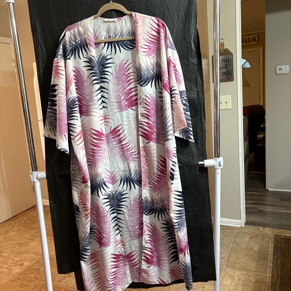 Carole Christian L/XL Pink and Purple Leaf Print Kimono Tropical Resort Vacation